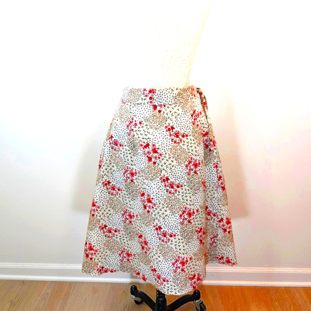Vintage Handmade wrap skirt-mixed print, cottagecore tie waist w pockets. Large